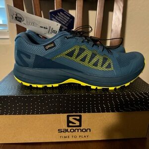 NWT Salomon XA Elevate GTX men’s 8